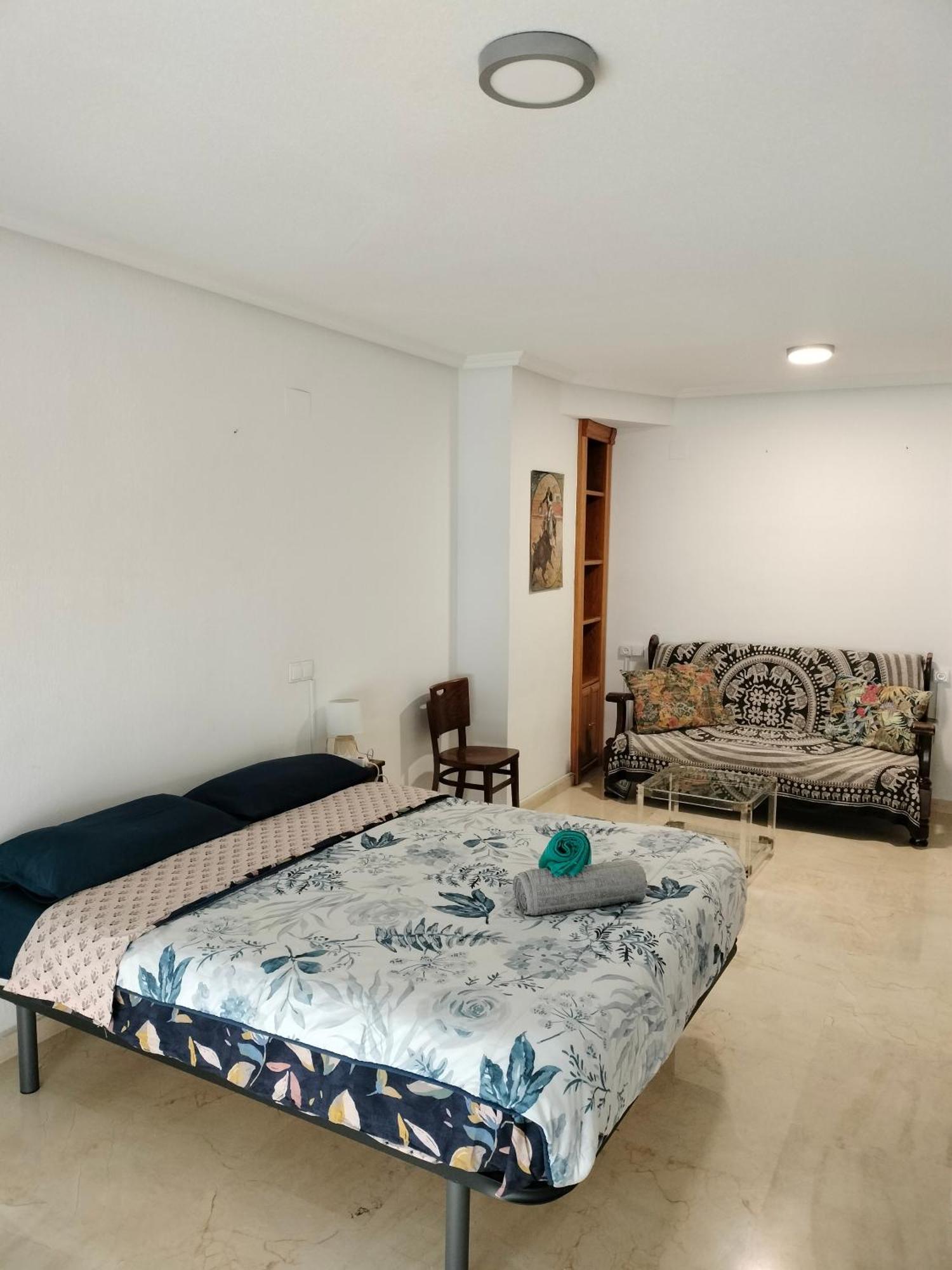 阿利坎特Holiday Centre Deluxe公寓 外观 照片