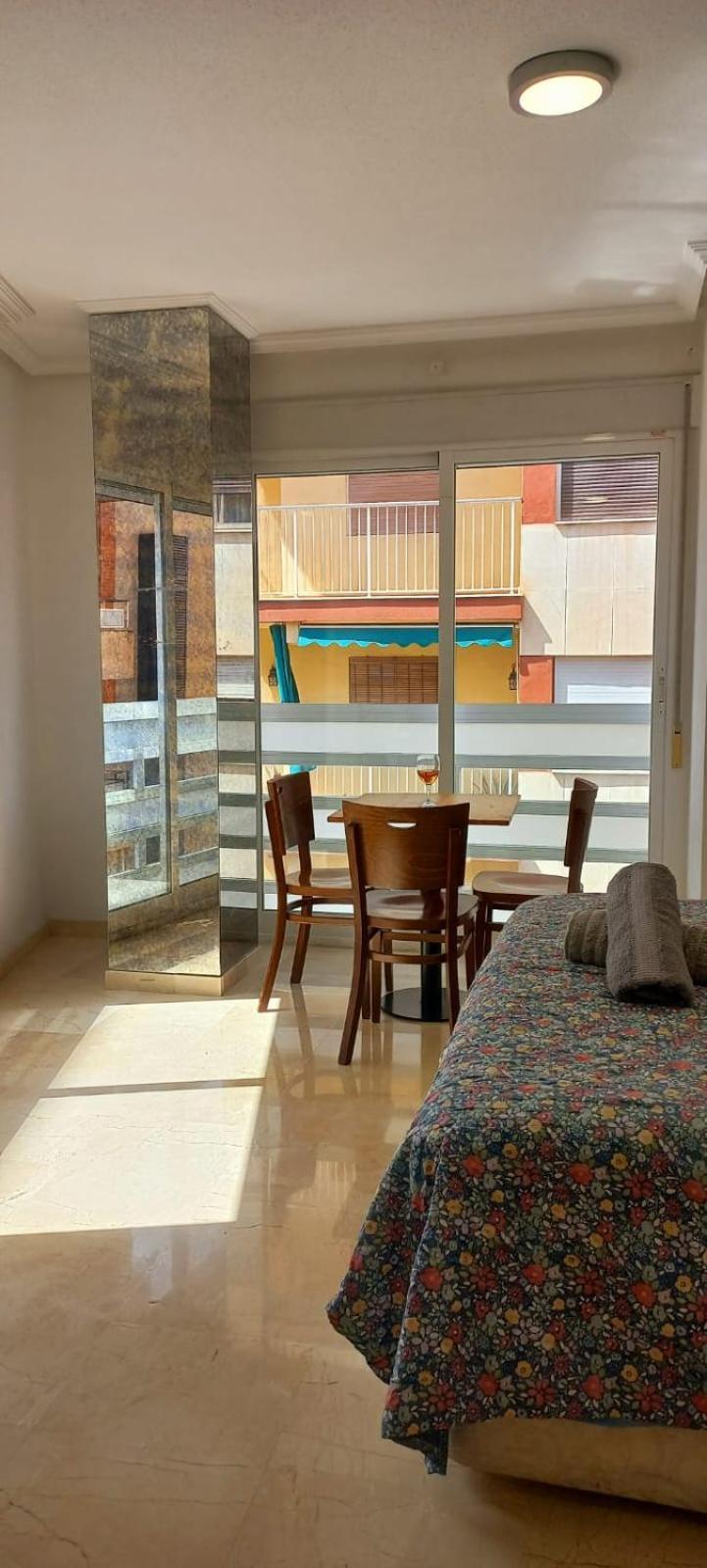 阿利坎特Holiday Centre Deluxe公寓 外观 照片